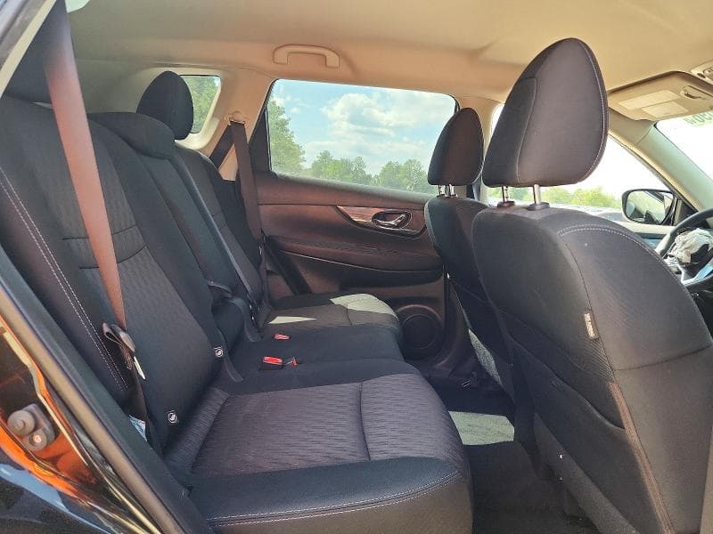 2018 NISSAN ROGUE S 11