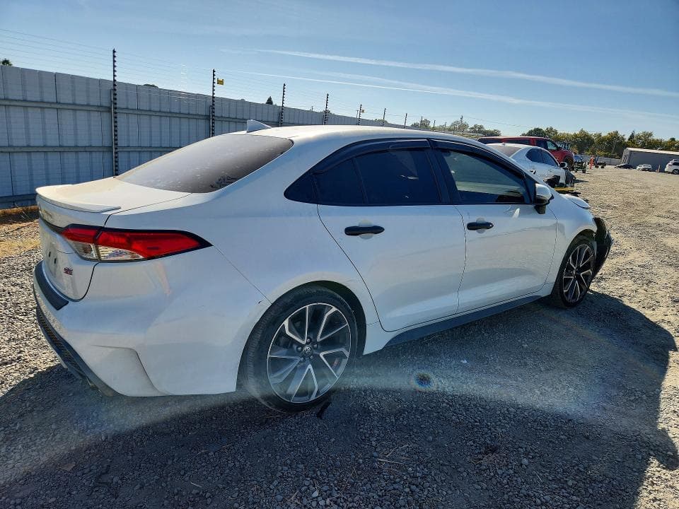2021 TOYOTA COROLLA SE 3