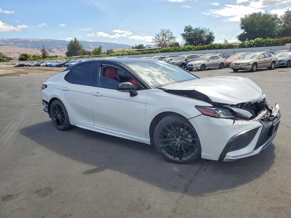 2022 TOYOTA CAMRY XSE 4