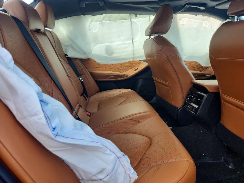 2019 TOYOTA AVALON LIMITED 10