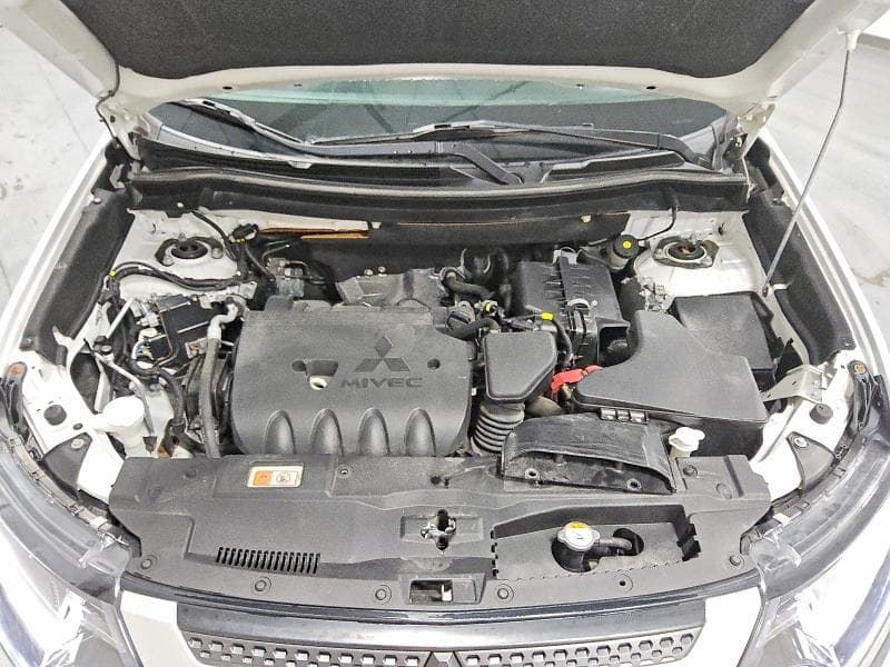 2019 MITSUBISHI OUTLANDER SE 12