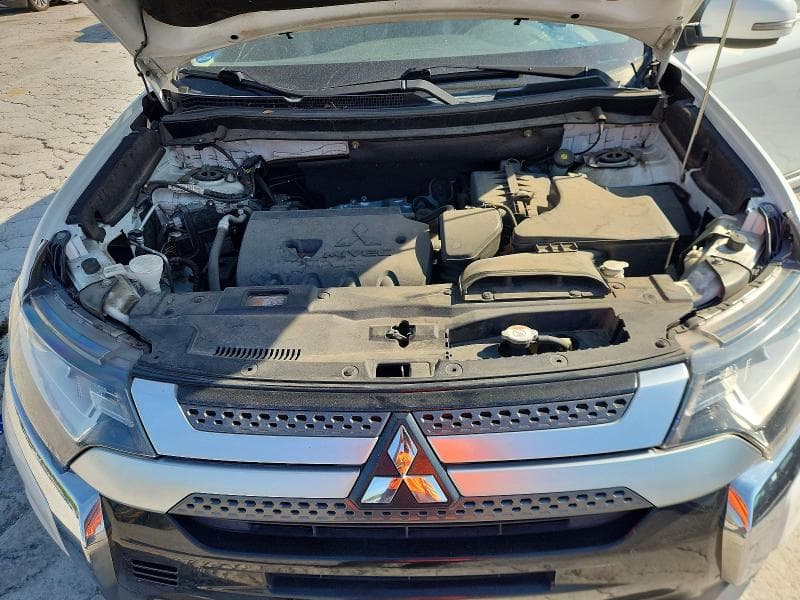 2020 MITSUBISHI OUTLANDER SE 12