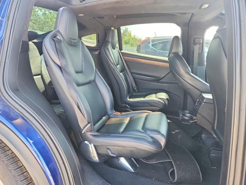 2020 TESLA MODEL X 11