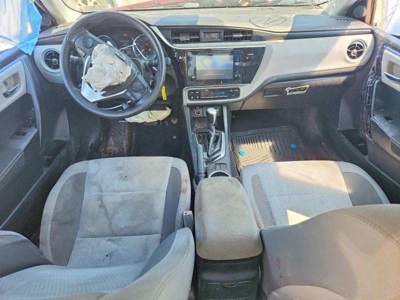 2017 TOYOTA COROLLA LE 8