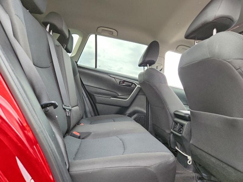 2023 TOYOTA RAV4 LE 11