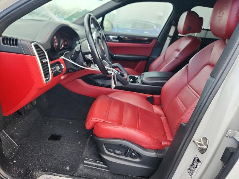 2022 PORSCHE CAYENNE 7