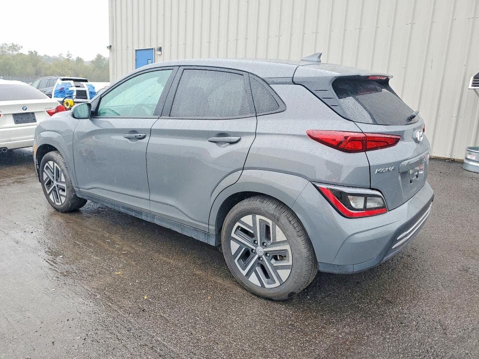 2023 HYUNDAI KONA SE 2