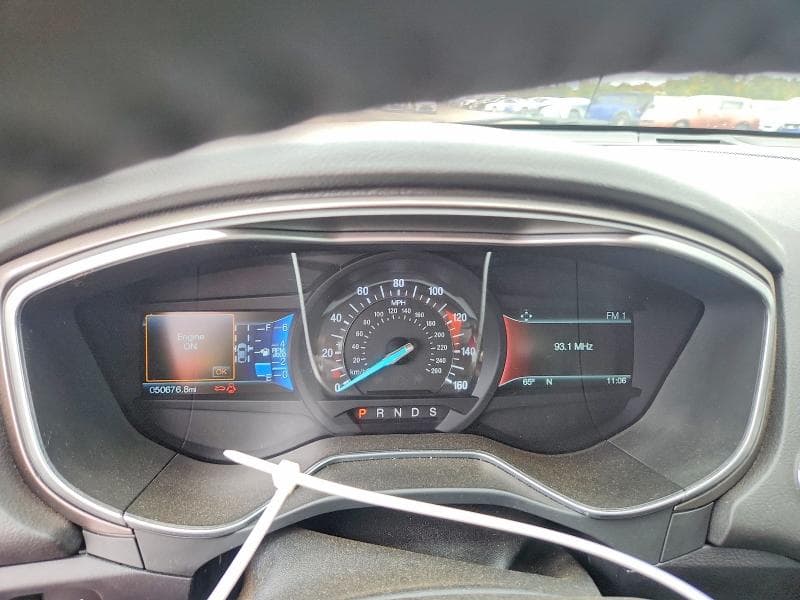2017 FORD FUSION SE 9