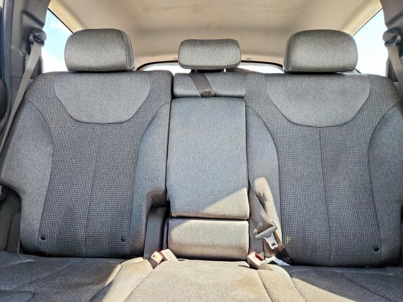 2019 HYUNDAI SANTA FE SE 10