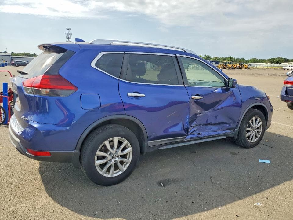 2018 NISSAN ROGUE SV 3