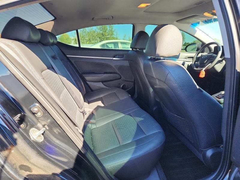 2017 HYUNDAI ELANTRA SE 10