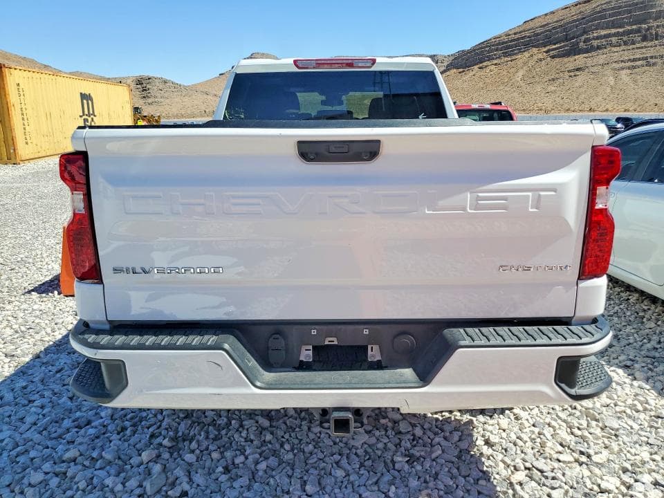 2025 CHEVROLET SILVERADO K1500 CUSTOM 6