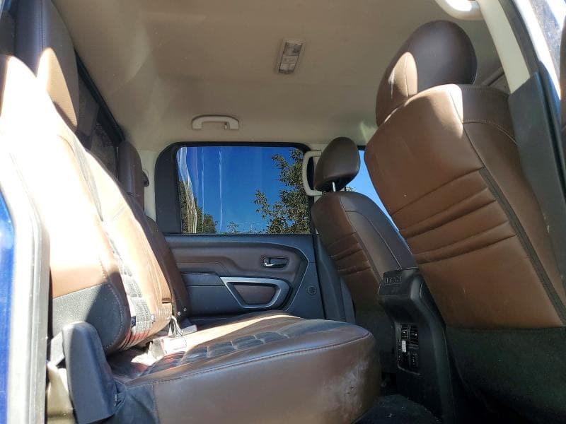 2017 NISSAN TITAN S 10