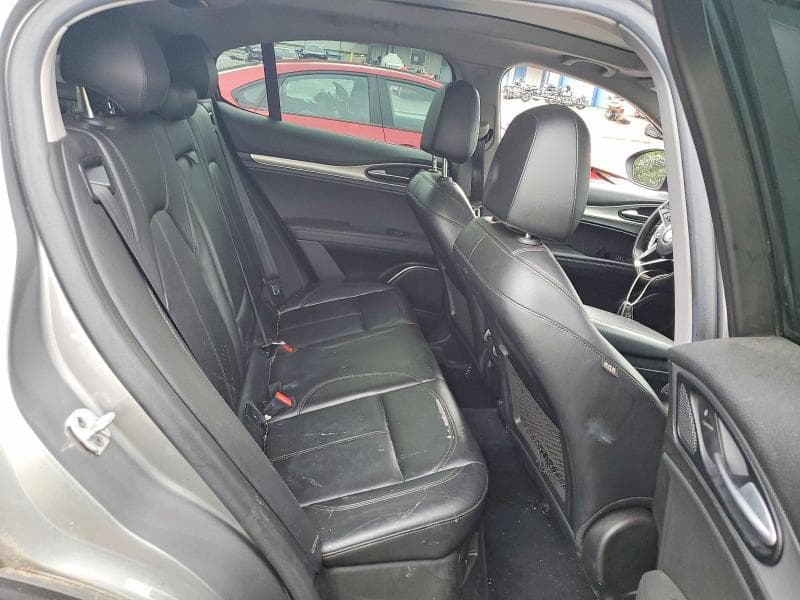 2019 ALFA ROMEO STELVIO 11