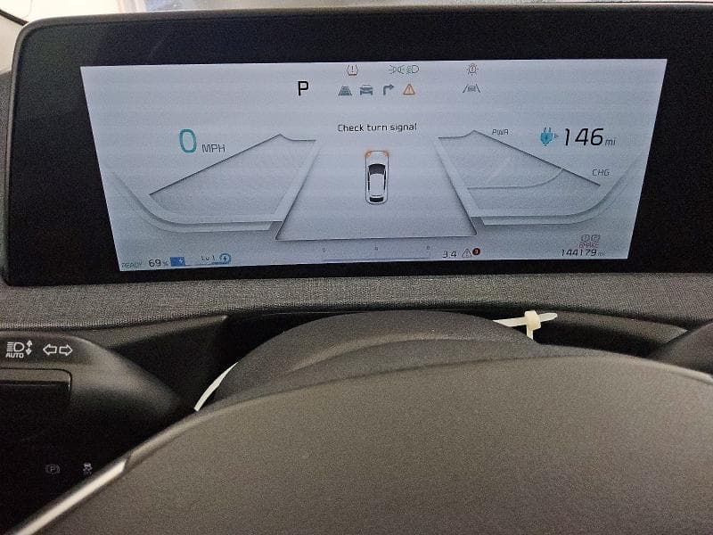 2023 KIA EV6 WIND 9