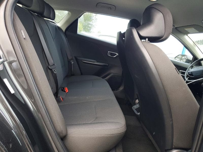 2026 KIA K4 LXS 10