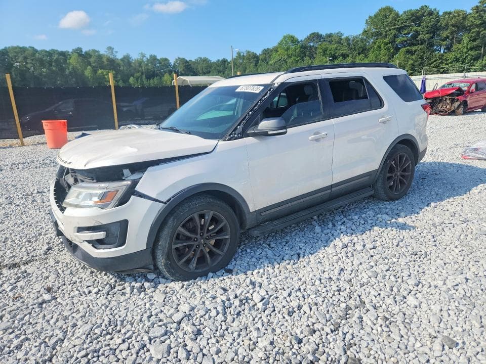 2017 FORD EXPLORER XLT - 1