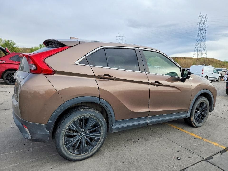 2019 MITSUBISHI ECLIPSE CROSS LE 3