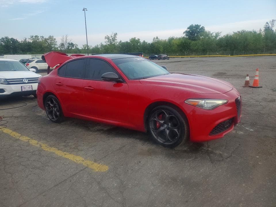 2020 ALFA ROMEO GIULIA TI 4