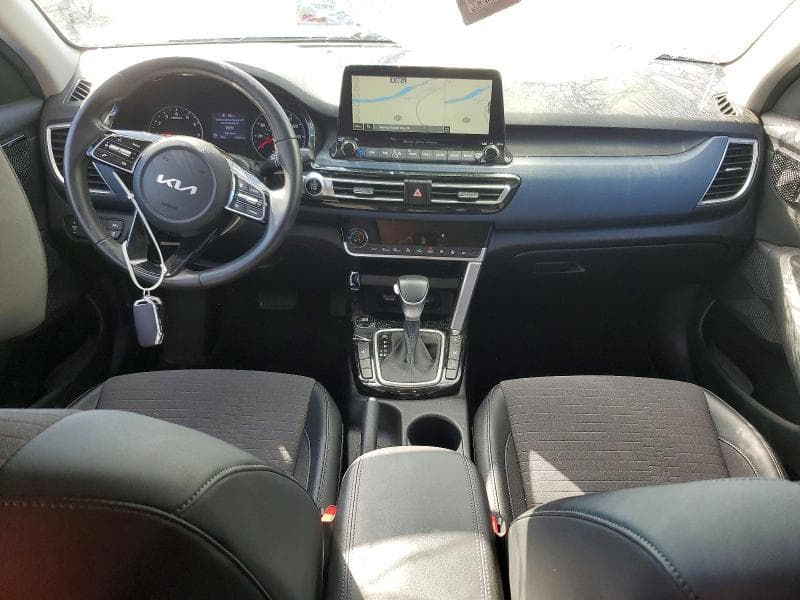 2023 KIA SELTOS S 8