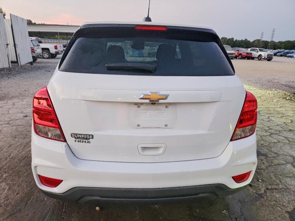 2020 CHEVROLET TRAX LS 6