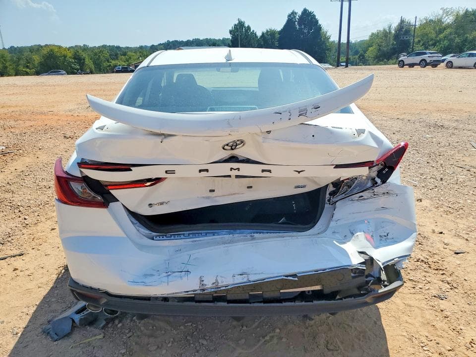2025 TOYOTA CAMRY SE 6