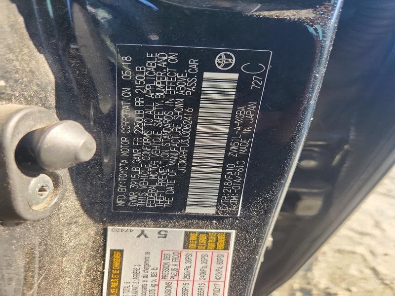 2018 TOYOTA PRIUS THREE 12