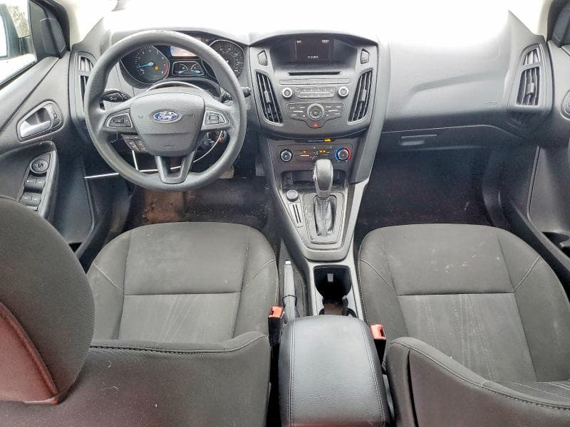 2017 FORD FOCUS SE 8