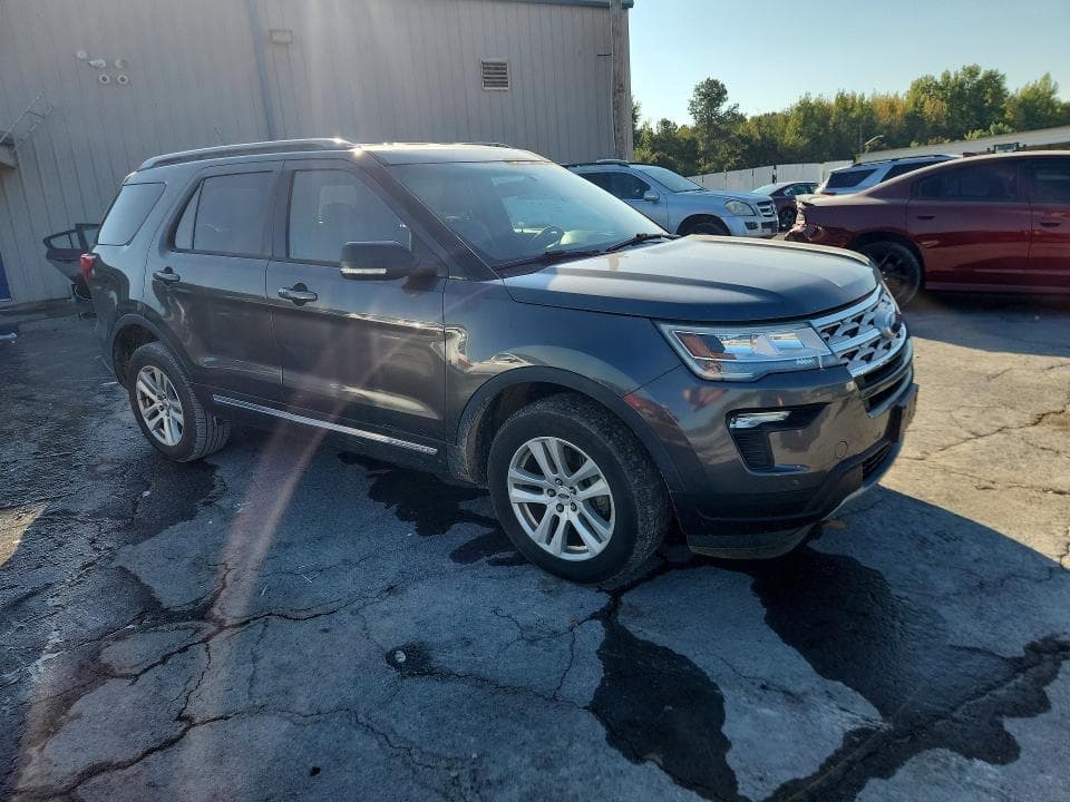 2018 FORD EXPLORER XLT 4
