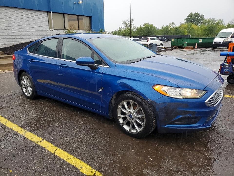 2017 FORD FUSION SE 4