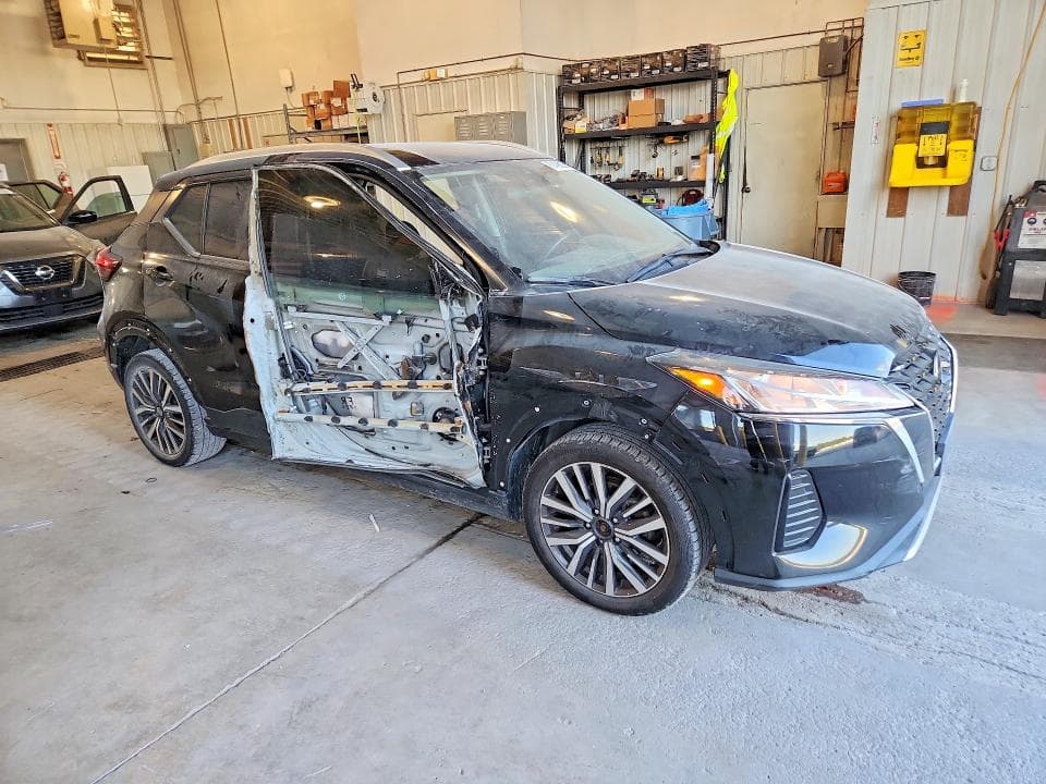 2021 NISSAN KICKS SV 4