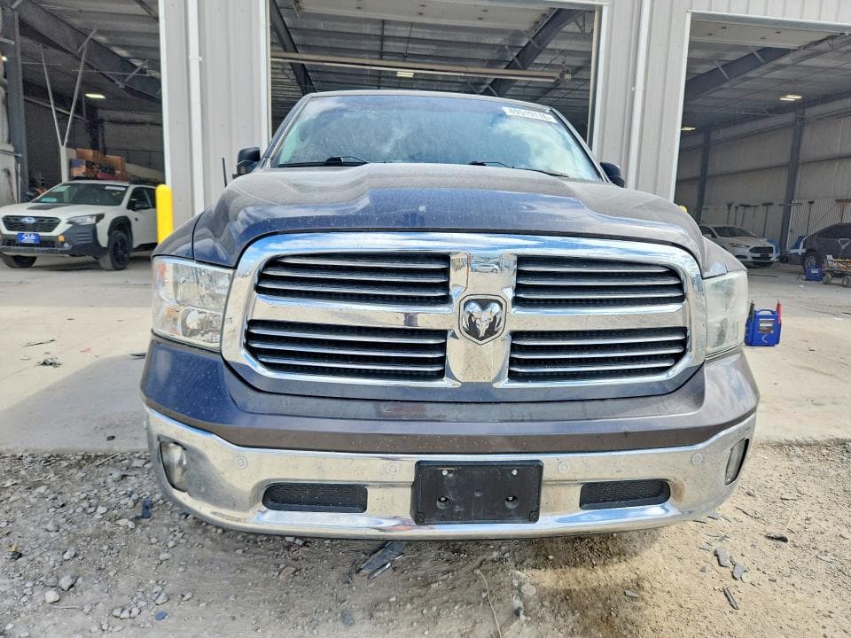 2017 RAM 1500 SLT 5