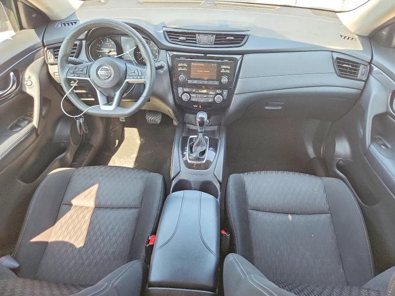 2017 NISSAN ROGUE SV 8