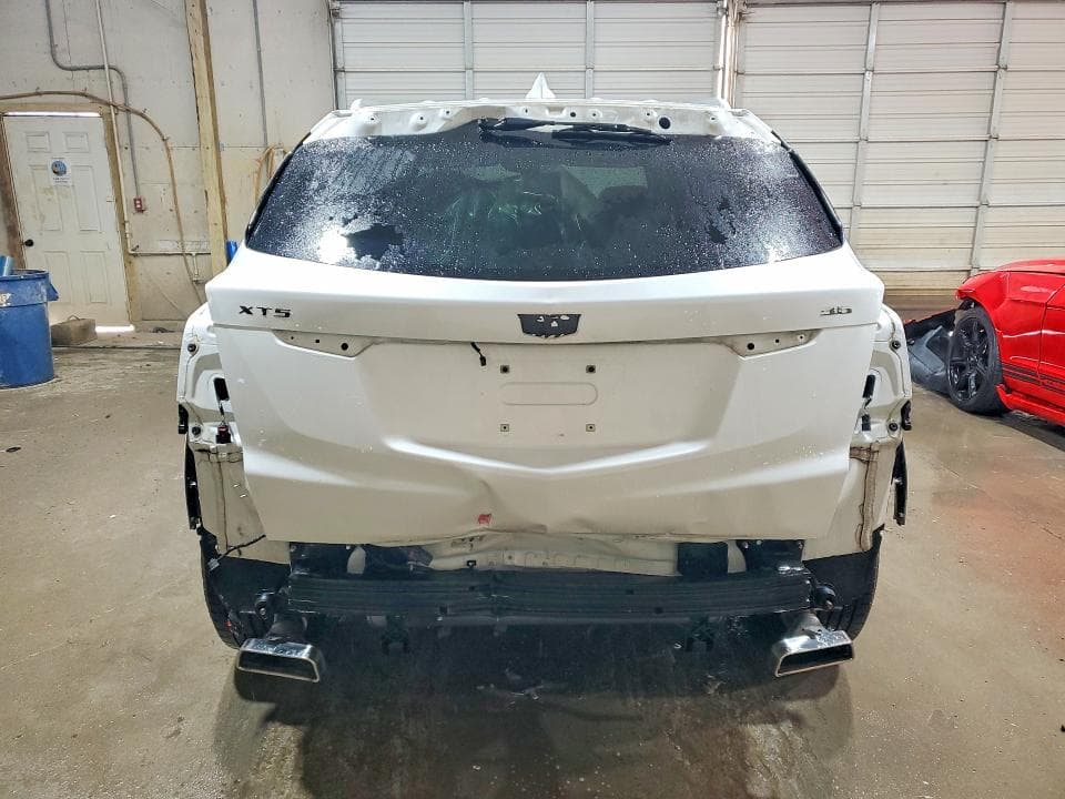 2017 CADILLAC XT5 LUXURY 6
