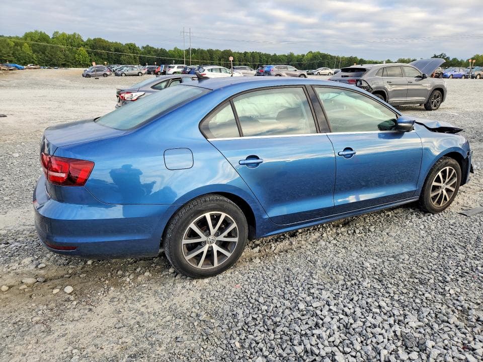 2017 VOLKSWAGEN JETTA SE 3
