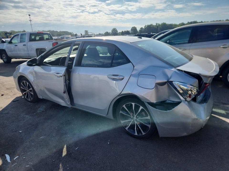 2018 TOYOTA COROLLA SE 2