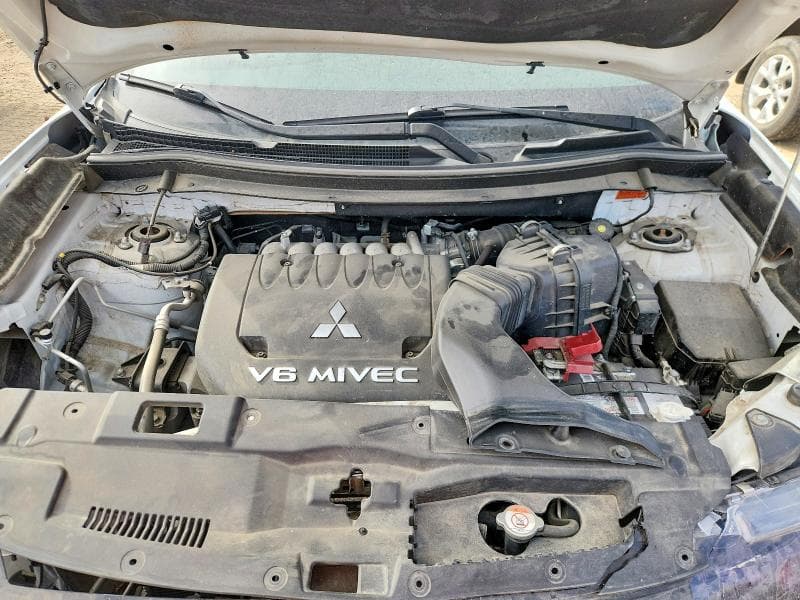 2018 MITSUBISHI OUTLANDER GT 12