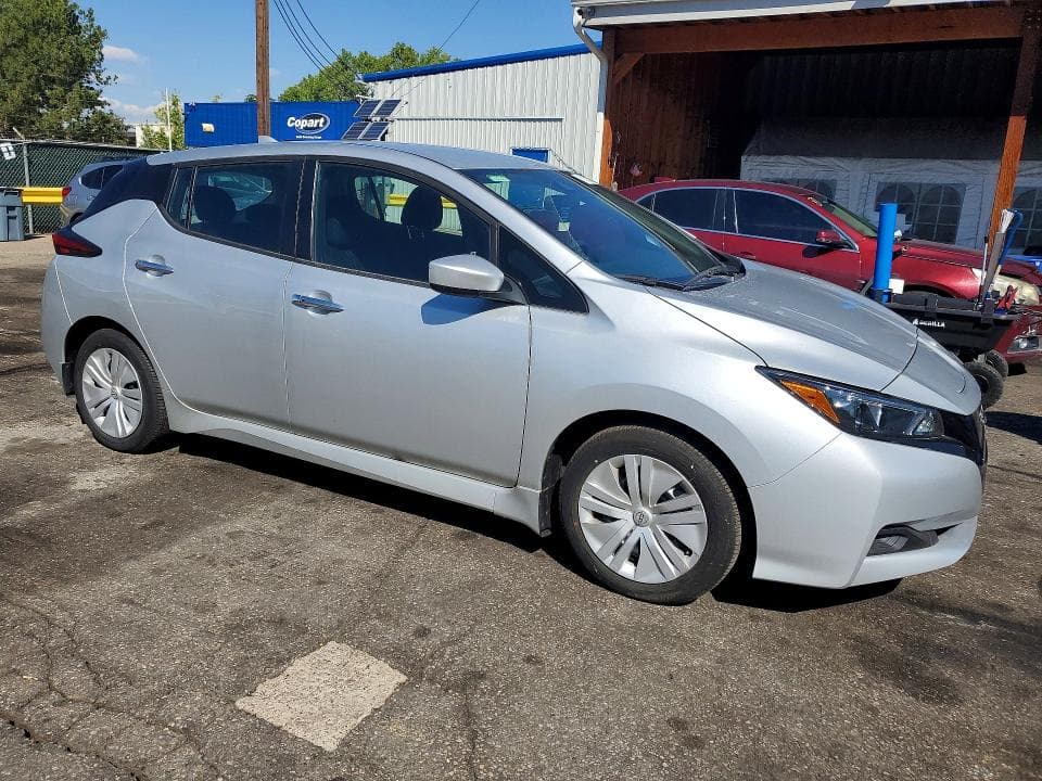 2025 NISSAN LEAF S 4