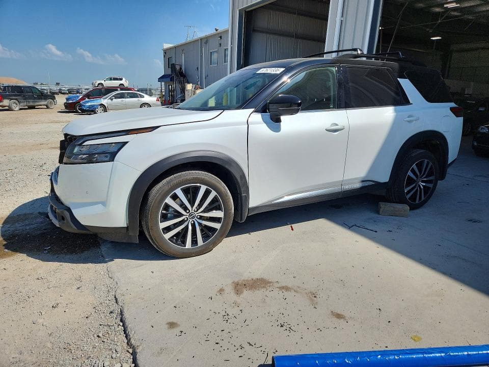 2025 NISSAN PATHFINDER PLATINUM - 1