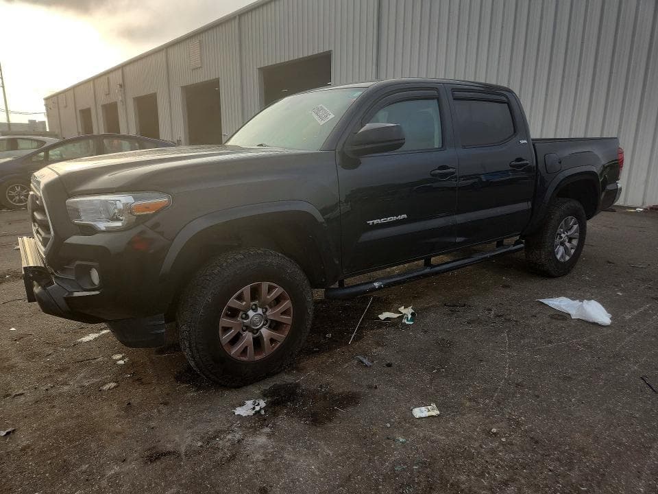 2018 TOYOTA TACOMA SR5