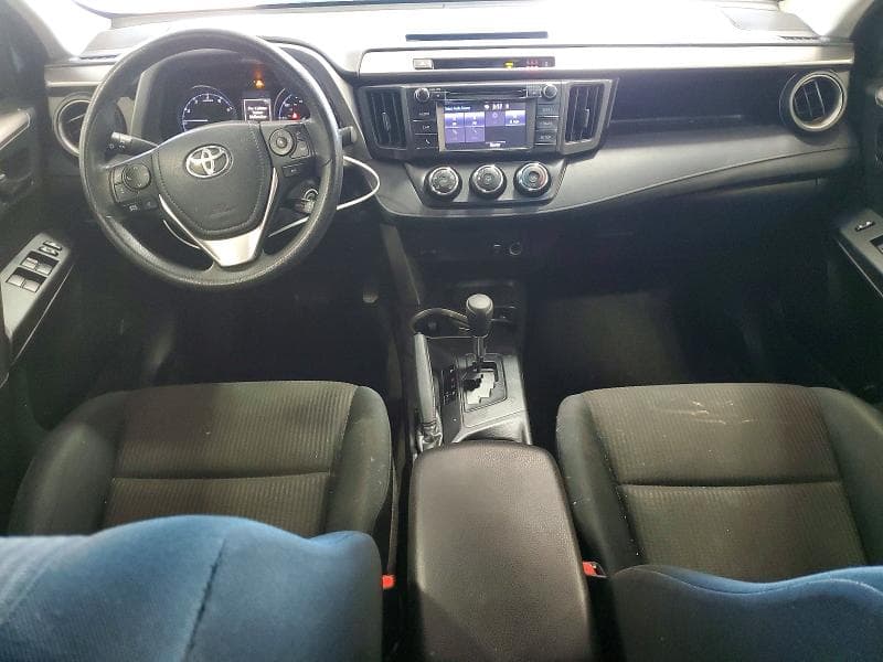 2018 TOYOTA RAV4 LE 8