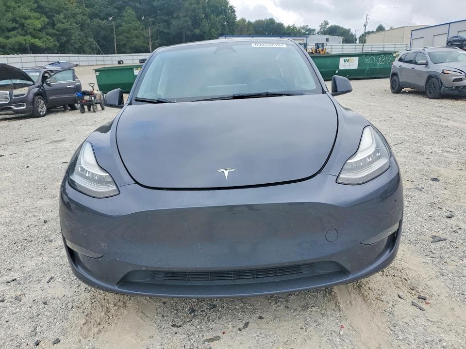2022 TESLA MODEL Y 5