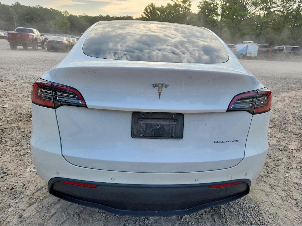 2021 TESLA MODEL Y 6
