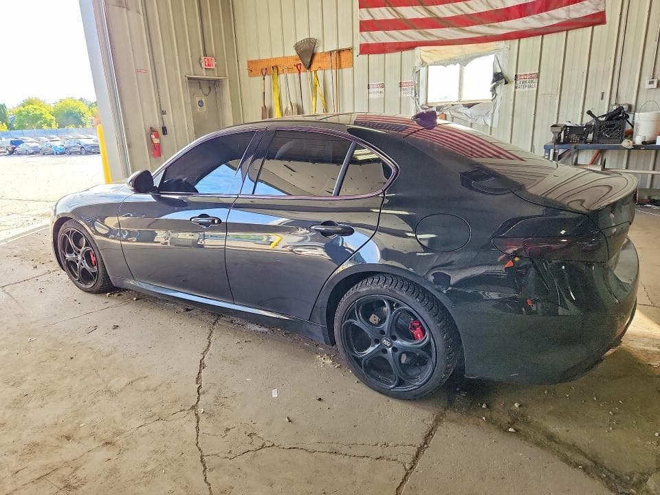 2018 ALFA ROMEO GIULIA TI 2