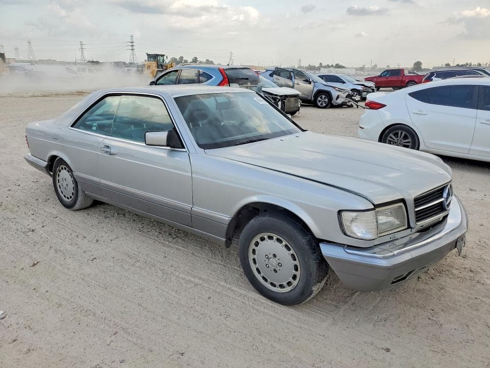 1986 MERCEDES-BENZ 560 SEC 4