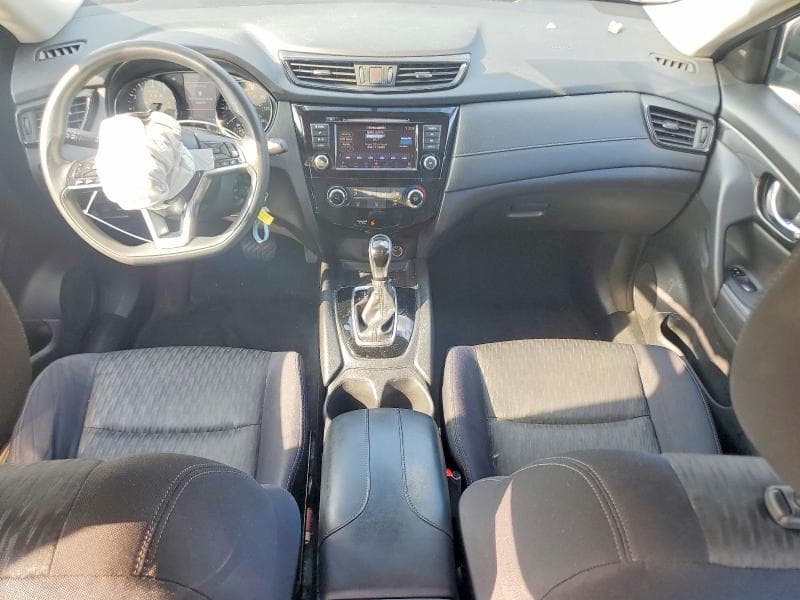 2018 NISSAN ROGUE S 8