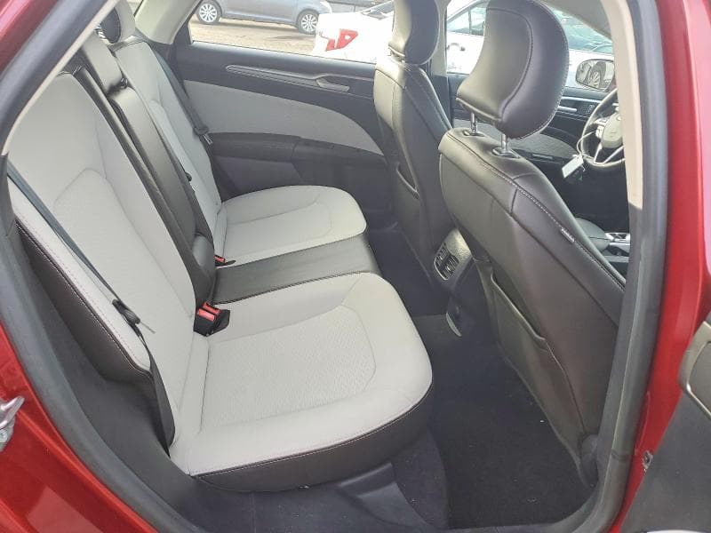 2019 FORD FUSION SE 10
