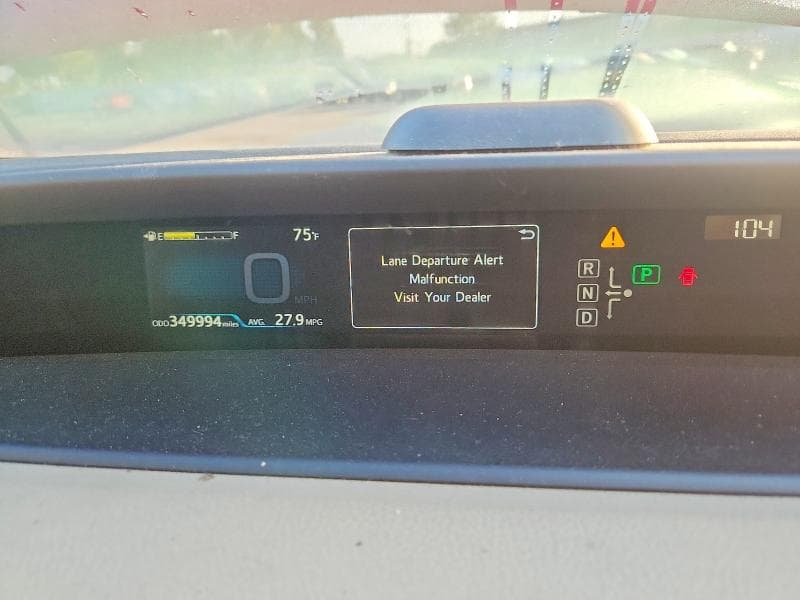 2017 TOYOTA PRIUS TWO 9