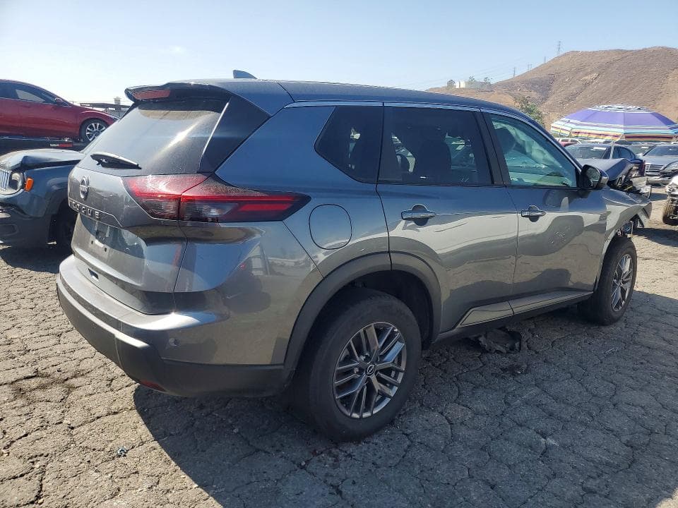 2026 NISSAN ROGUE SV 3