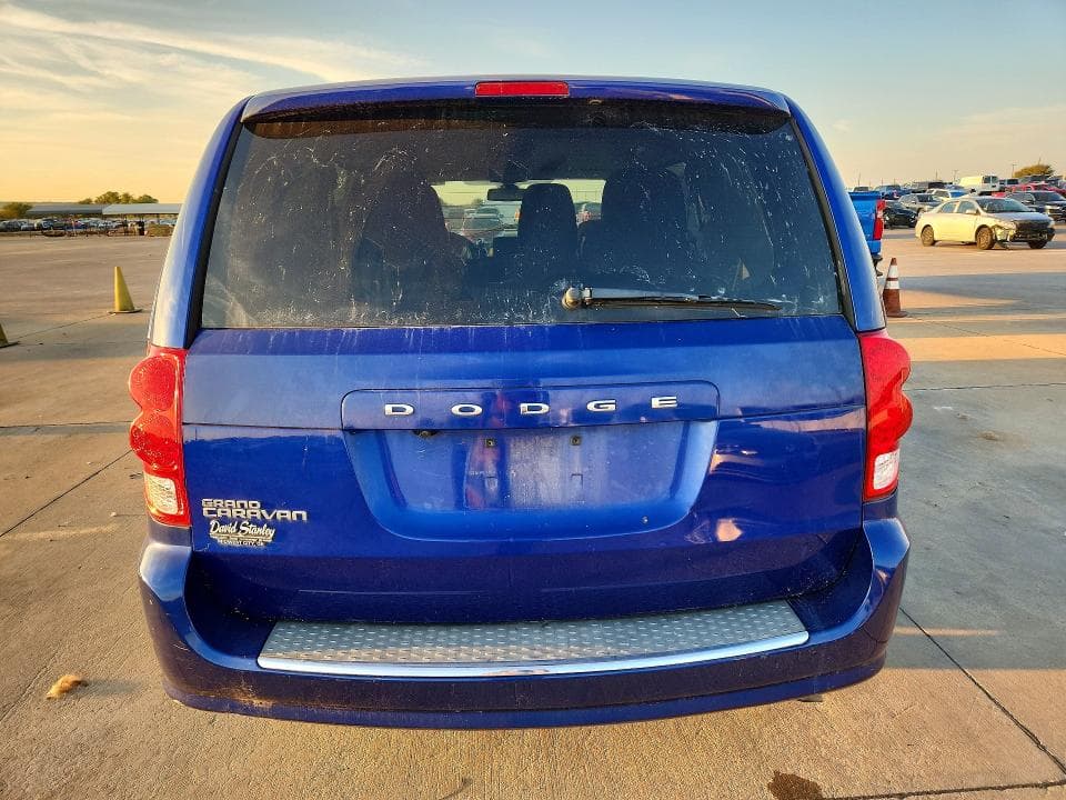 2020 DODGE GRAND CARAVAN SE 6